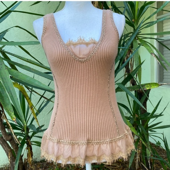 Kenar Boho Camel ribbed lace Tank - Picture 1 of 6
